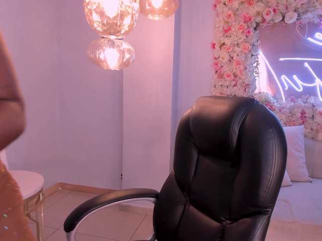 SavannahStorm's BongaCams show and profile