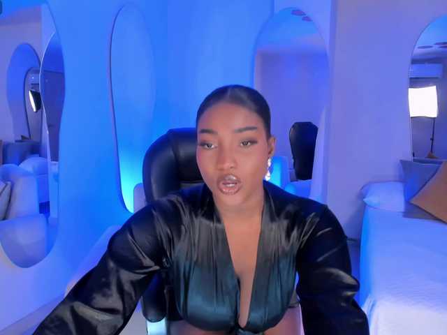 SavannahStorm's BongaCams show and profile