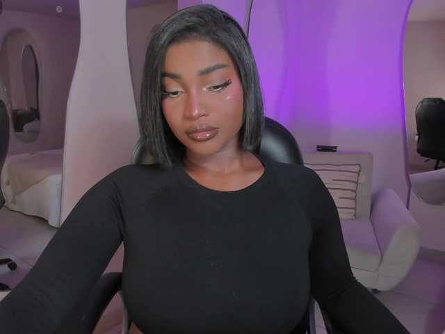 SavannahStorm's BongaCams show and profile