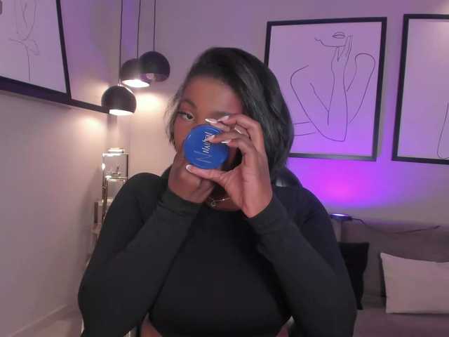 SavannahStorm's BongaCams show and profile