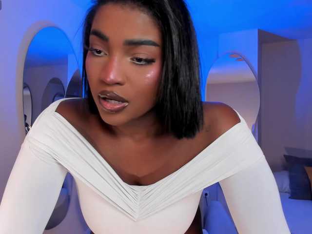 SavannahStorm's BongaCams show and profile