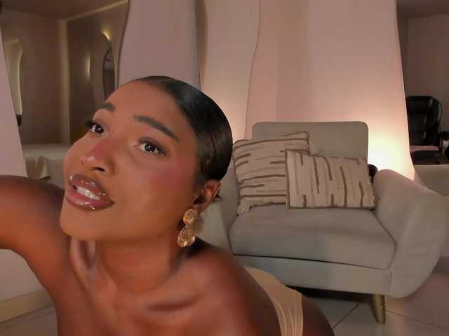 SavannahStorm's BongaCams show and profile