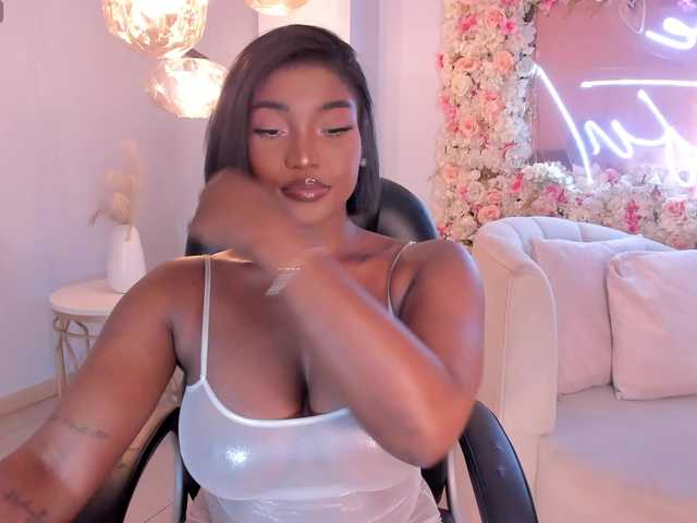 SavannahStorm's BongaCams show and profile