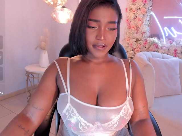 SavannahStorm's BongaCams show and profile