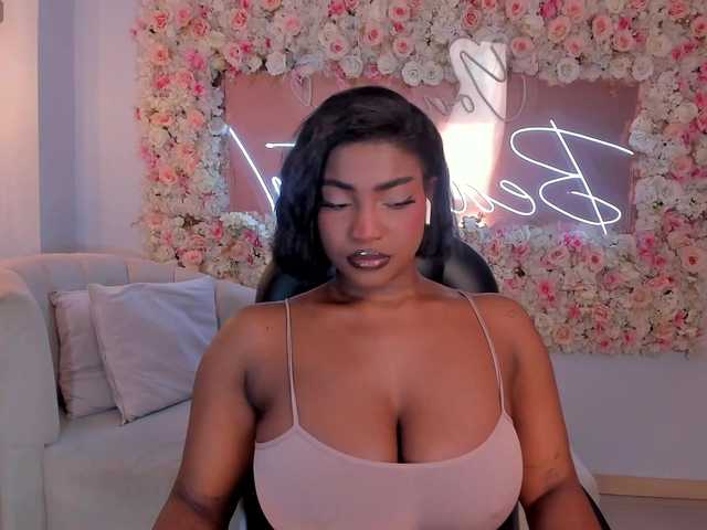 SavannahStorm's BongaCams show and profile