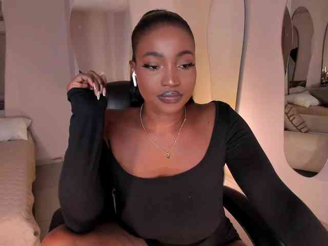 webcam live porn SavannahStorm