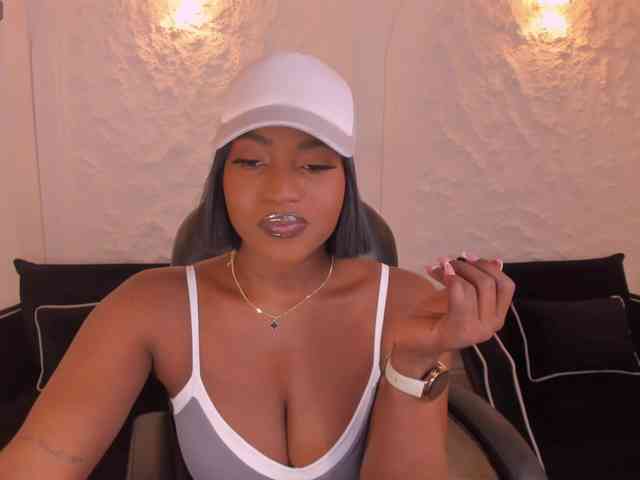 SavannahStorm webcam