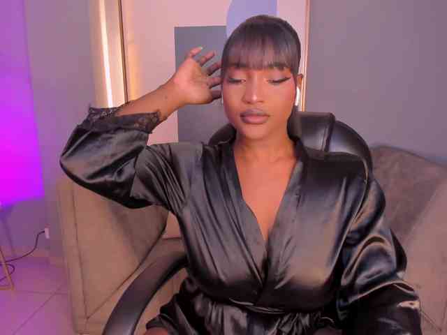 webcam live porn SavannahStorm