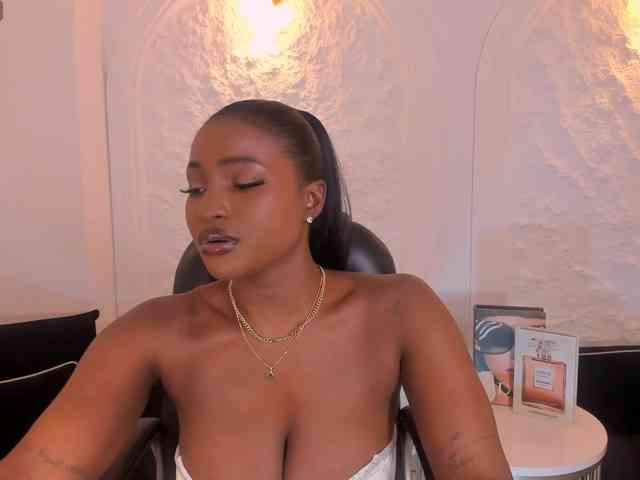 SavannahStorm webcam