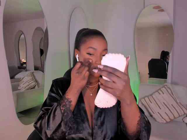 SavannahStorm webcam