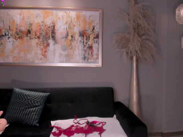  IsabellaHill chat room