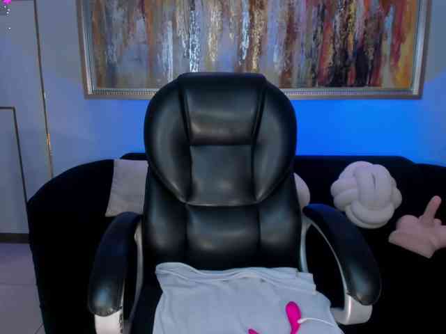 IsabellaHill webcam