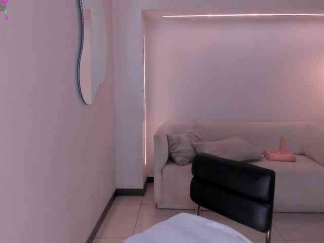 IsabellaHill webcam