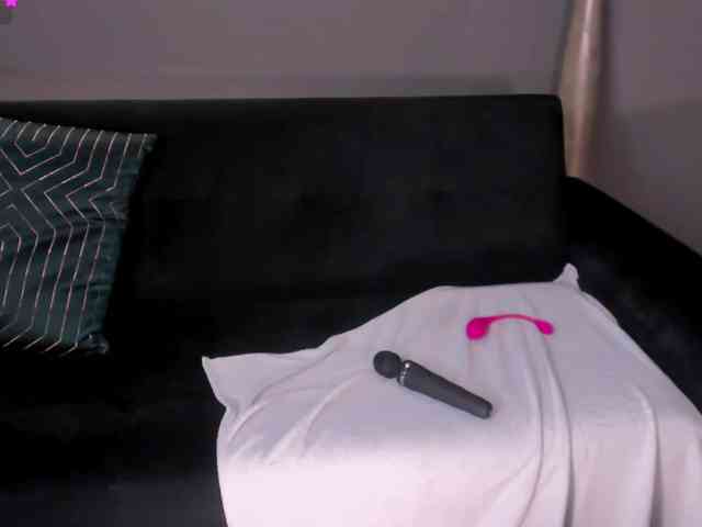 IsabellaHill webcam
