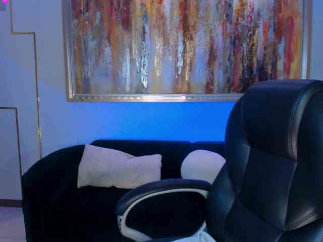 IsabellaHill webcam