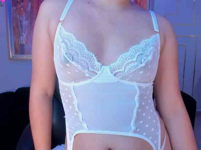 IsabellaHill webcam