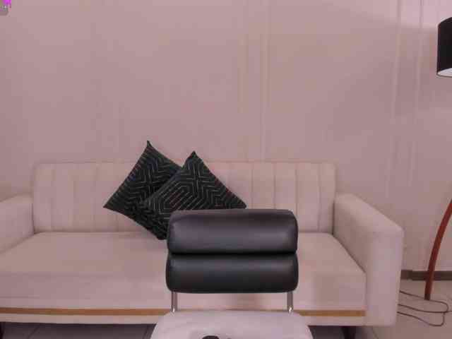 IsabellaHill webcam