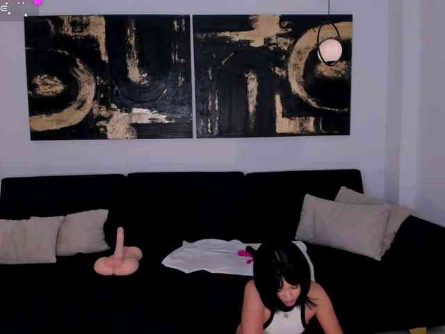 IsabellaHill webcam