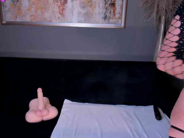 IsabellaHill webcam