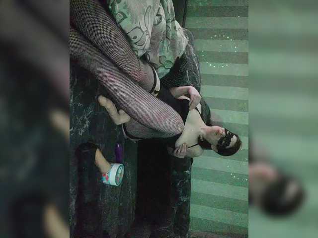 Dimon777777777-2's BongaCams show and profile