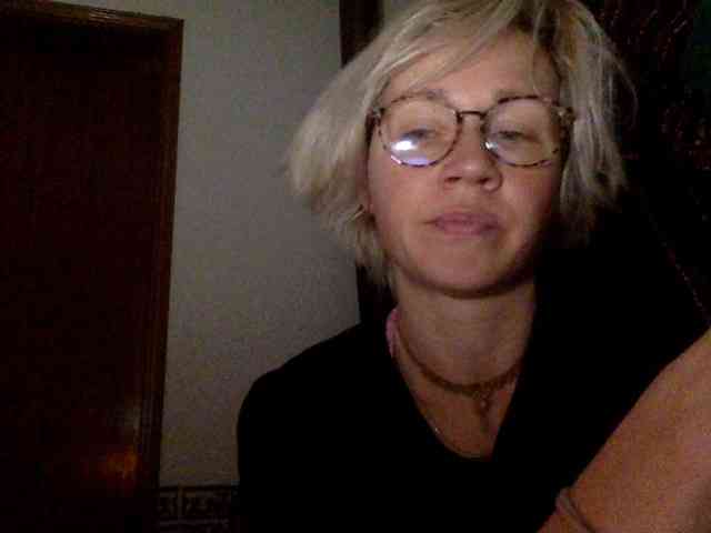 GirlNextDoor