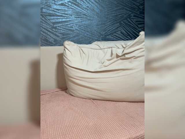 -Molly-'s BongaCams show and profile