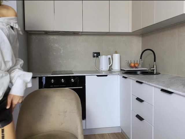 -Molly-'s BongaCams show and profile