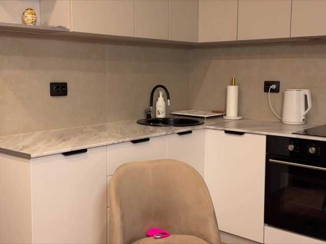 -Molly- from BongaCams