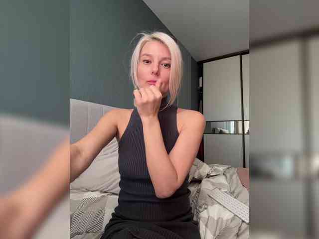 live voyeur webcam -Molly-