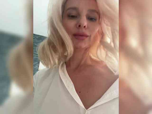 free porn chat -Molly-