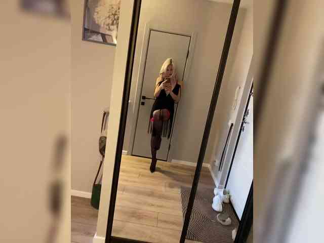 sexy webcam -Molly-