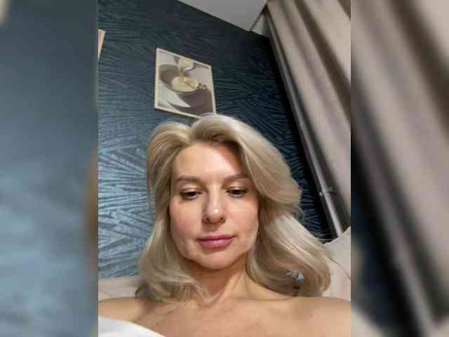 -Molly- Live Webcam on BongaCams