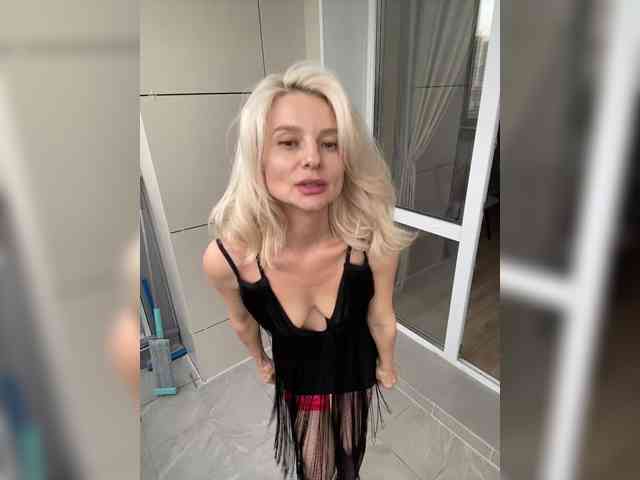 sexy webcam -Molly-