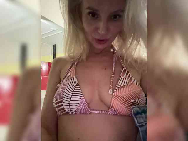 video chat room -Molly-