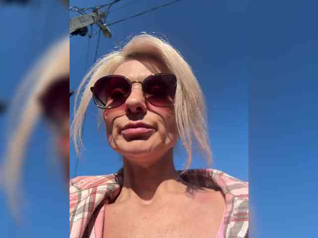 -Molly- Live Webcam on BongaCams