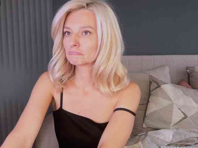 porno cam -Molly-
