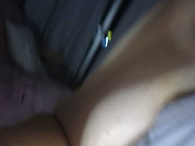 CreamyWoman's BongaCams show and profile