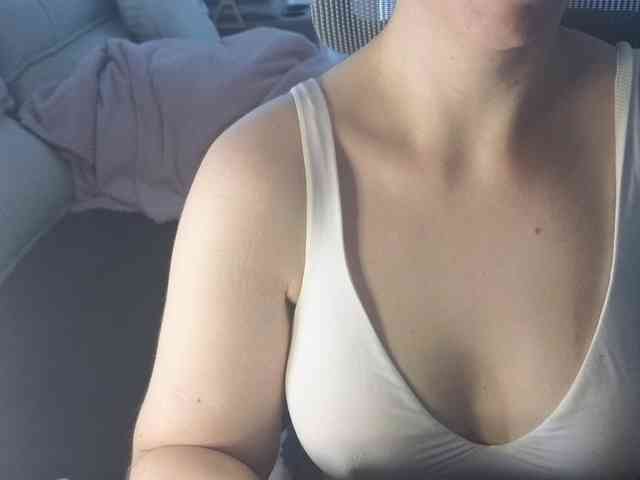 PassionateMommy webcam