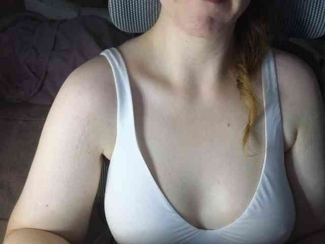 PassionateMommy webcam