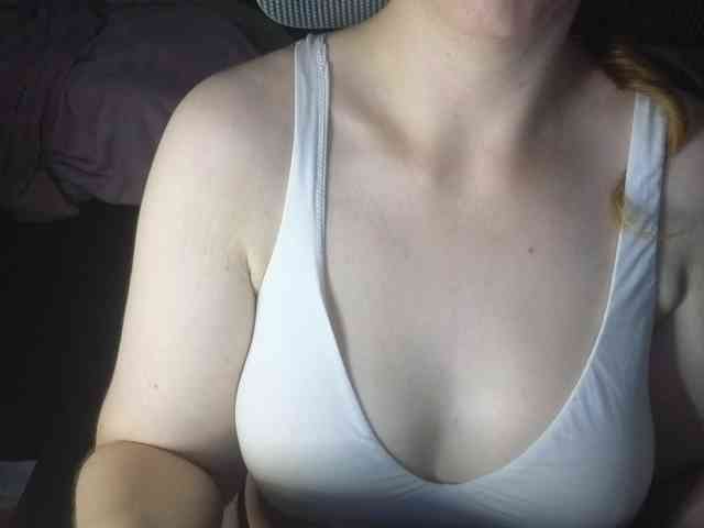 PassionateMommy webcam