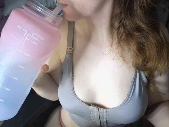 PassionateMommy webcam