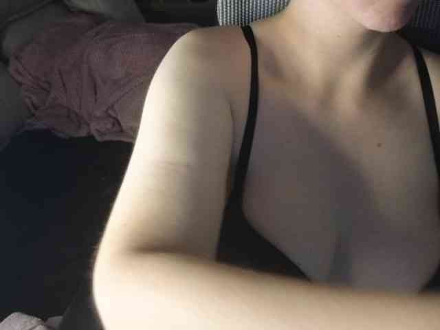 PassionateMommy webcam