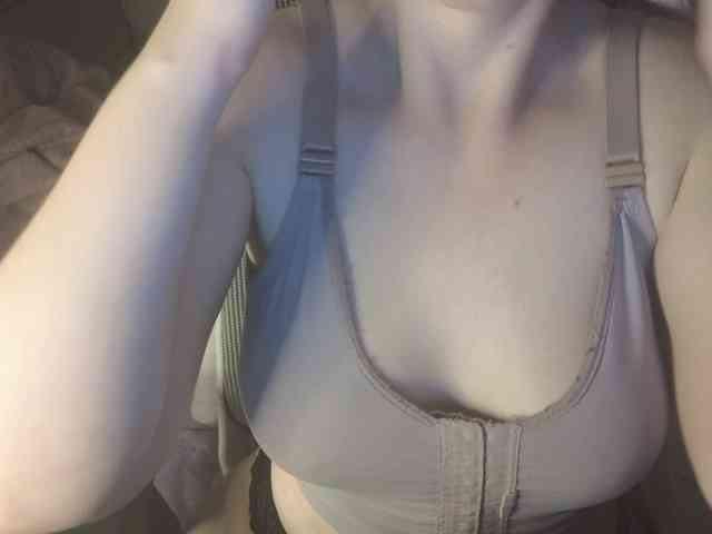 PassionateMommy webcam