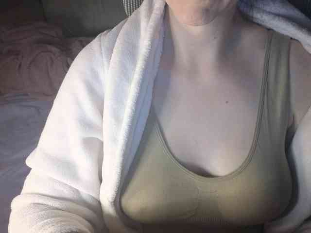 PassionateMommy webcam