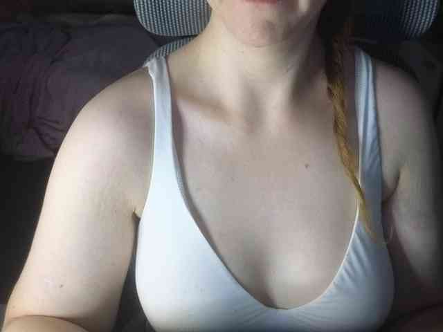 PassionateMommy webcam