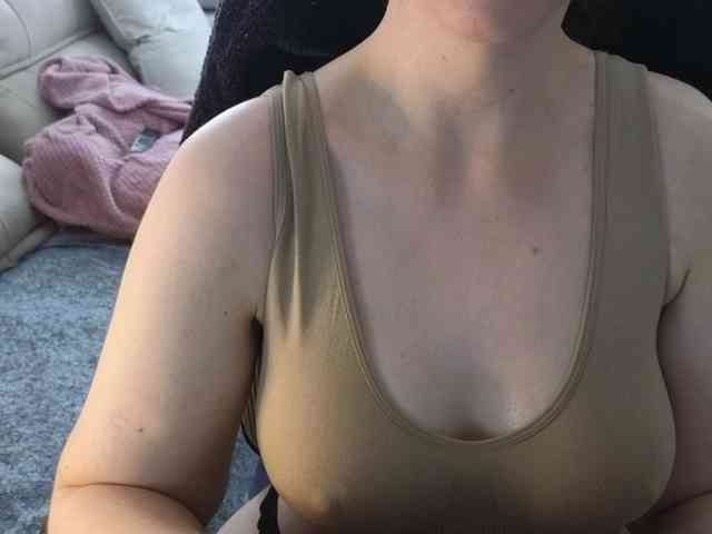 PassionateMommy webcam