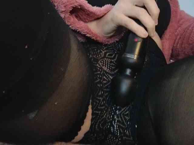 PassionateMommy webcam