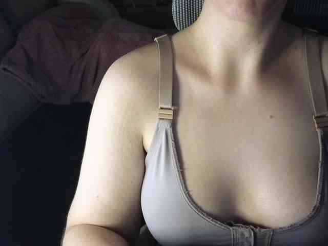 PassionateMommy webcam