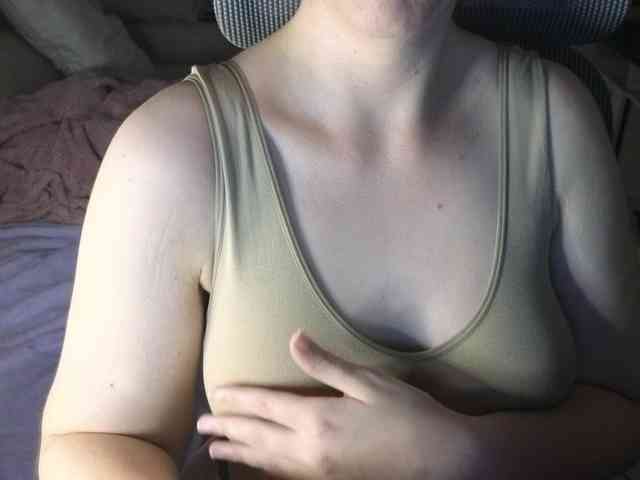 PassionateMommy webcam
