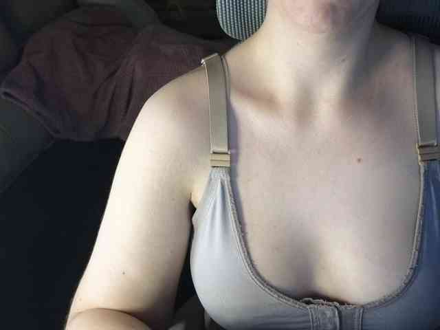 PassionateMommy webcam